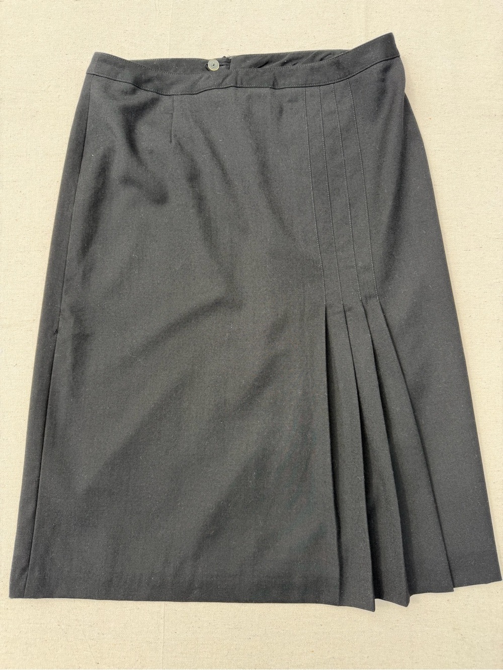 Harve Benard Black A-Line Skirt with Side Pleats